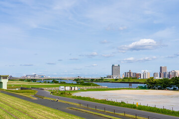 【東京都】西新井橋緑地野球場・球技場（荒川河川敷）