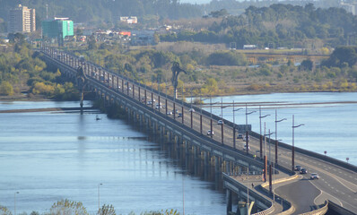 Obraz premium bridge concepcion , river bio bio Chile