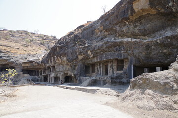 インド　世界遺産エローラ石窟群