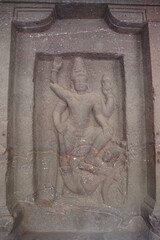 インド　世界遺産エローラ石窟群