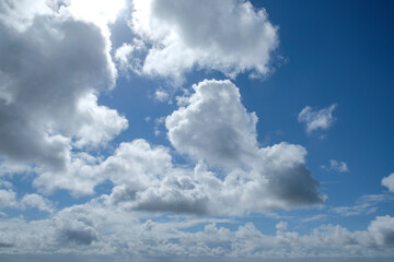 ciel d'orage en été