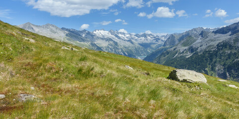 Fototapeta na wymiar Panorama mit Blick in die österreichischen Alpen
