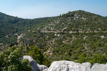 Kroatische Landschaft im Sommer