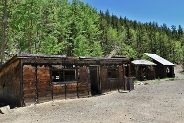 Fototapeta na wymiar Mining camp in the Rockies