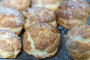 choux cream saindo do forno