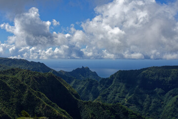 montagnes de nuku hiva - iles marquises - polynesie francaise