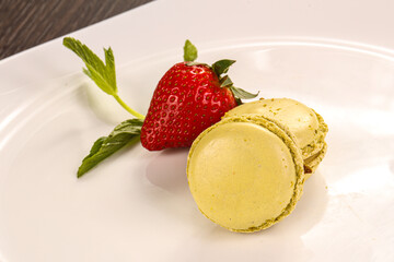 Sweet tasty almond pastry – macaroon