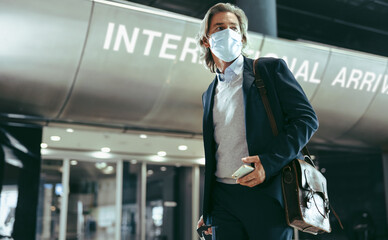 Businessman traveling during pandemic