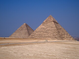 Obraz na płótnie Canvas pyramids