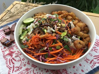 Dried Vietnamese Pho noodles with mushroom crispy