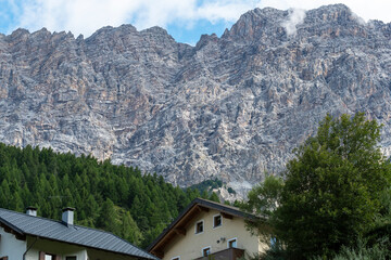Fototapeta na wymiar Mountains above Bormio, Valtellina