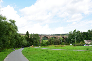 Fototapeta na wymiar Ruhr-Viadukt in Herdecke, NRW, Deutschland