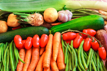 Zdrowe, organiczne warzywa. Składniki potraw wegetariańskich. Jedzenie ekologiczne