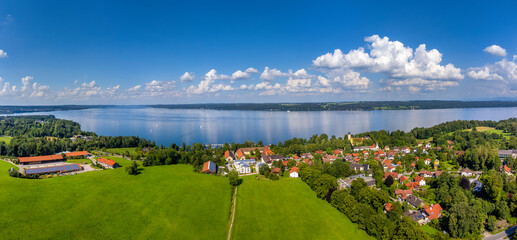 Blick auf Bernried am Starnberger See, Bayern, Deutschland
