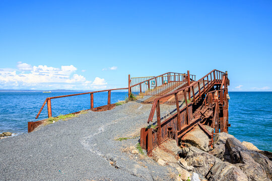 夏の炭鉱跡群　桟橋跡　福岡県北九州市　Summer coal mine ruins Pier trace Fukuoka-ken Kitakyusyu city