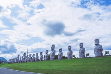 真駒内滝野霊園のモアイ像 北海道