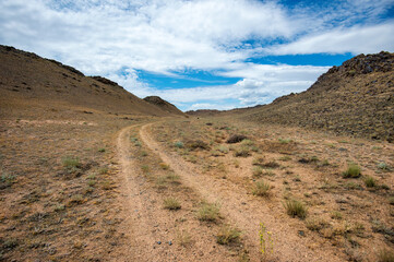 road to the mountains