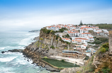 Azenhas do Mar white village landmark on the cliff and Atlantic ocean, Sintra, Lisbon, Portugal, Europe. - obrazy, fototapety, plakaty