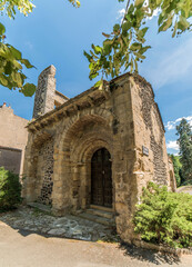 Chapelle romane à Saint-Saturnin, Puy-de-Dôme, France