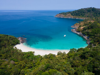 Obraz premium Aerial view tropical beach and sea Top down view of drone. Andaman sea Phuket Thailand.