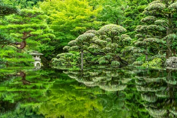 Foto op Plexiglas 京都府京都市右京区御室にある「旧邸御室の庭鏡」 © 亮太 和田