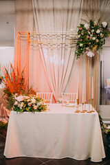 Stylish decor of the wedding banquet hall