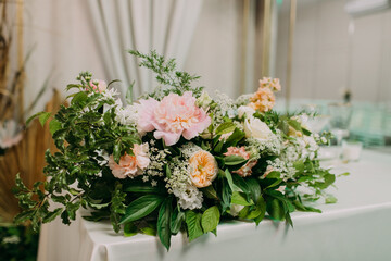Stylish decor of the wedding banquet hall