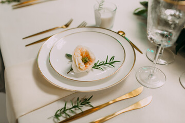 Stylish decor of the wedding banquet hall