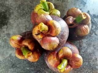 Five ripe and ripe mangosteen ready to eat