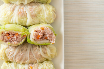 Minced Pork Wrapped in Chinese Cabbage or Steamed Cabbage Stuff Mince Pork