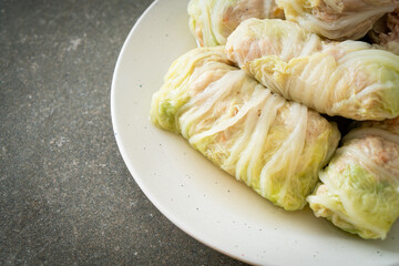 Minced Pork Wrapped in Chinese Cabbage or Steamed Cabbage Stuff Mince Pork