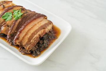 Steam Belly Pork With Swatow Mustard Cubbage Recipes or Mei Cai Kou Rou