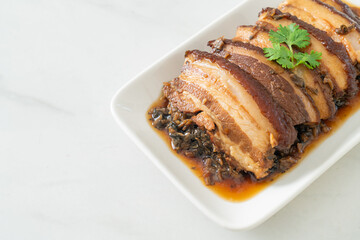 Steam Belly Pork With Swatow Mustard Cubbage Recipes or Mei Cai Kou Rou