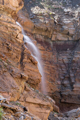 Wasserfall in der Bletterbachschlucht in der Nähe von Bozen, Südtirol