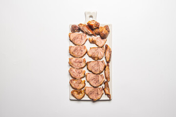 잡내를 없애 담백하고 맛있는 한국식 돼지 고기 족발