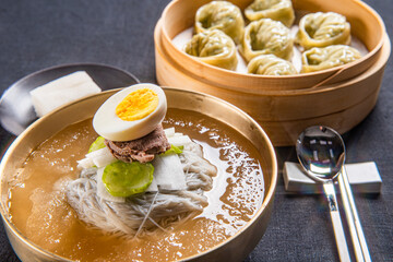 다른 요리와 같이 먹으면 더욱 맛있는 한국식 차가운 냉면