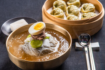다른 요리와 같이 먹으면 더욱 맛있는 한국식 차가운 냉면