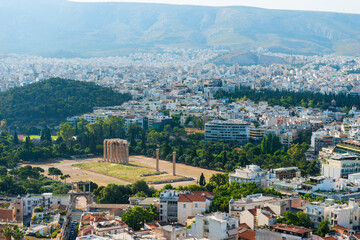 Fototapeta na wymiar Greek Olympian Zeus temple, landscape with ancient ruins in Athens, Greece