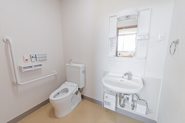 Fototapeta na wymiar 介護施設のトイレ設備