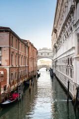 Obraz premium Kanal in Venedig Italien im Sommer
