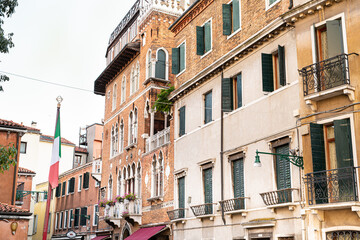 Fototapeta na wymiar Gebäude in Venedig