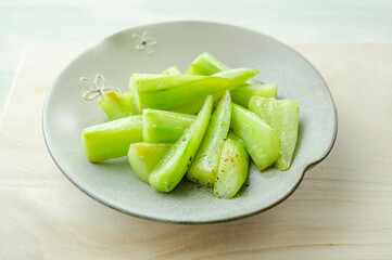 きゅうりの翡翠炒め