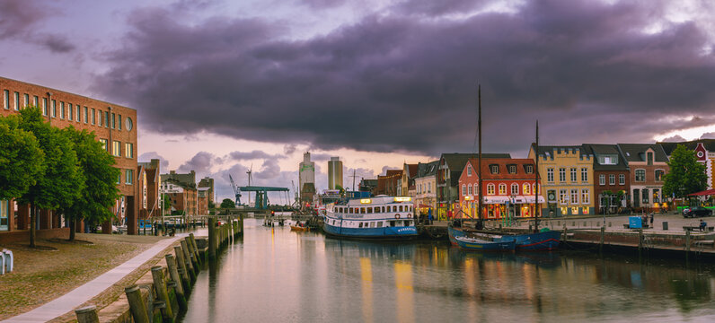 Der Binnenhafen von Husum