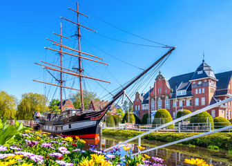 Schiff, Altstadt, Papenburg, Niedersachsen, Deutschland 