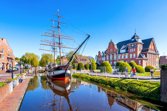 Schiff, Altstadt, Papenburg, Niedersachsen, Deutschland 