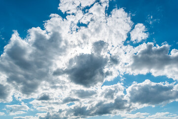 himmel wolken gegenlicht