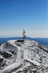 Obraz premium snowy mountain top montseny in barcelona