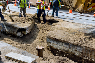 Repair of roads on the construction site of the streets of the city