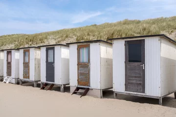 Schilderijen op glas Beach houses on the beach of Wijk aan Zee, Noord-Holland Province, The Netherlands © Holland-PhotostockNL
