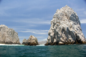 Naklejka premium Large stones and rocky mountains in the Sea of ​​Cortes in Los Cabos Baja California Mexico 